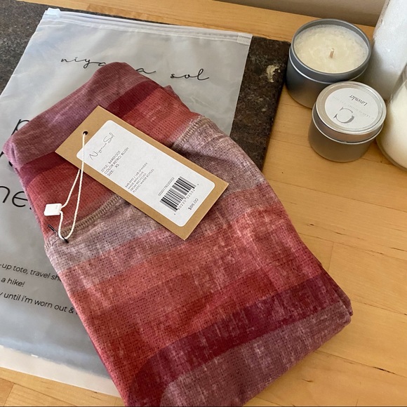 ✨NIYAMA SOL RETRO BLUSH HIGH WAIST LEGGING XS - Picture 9 of 11